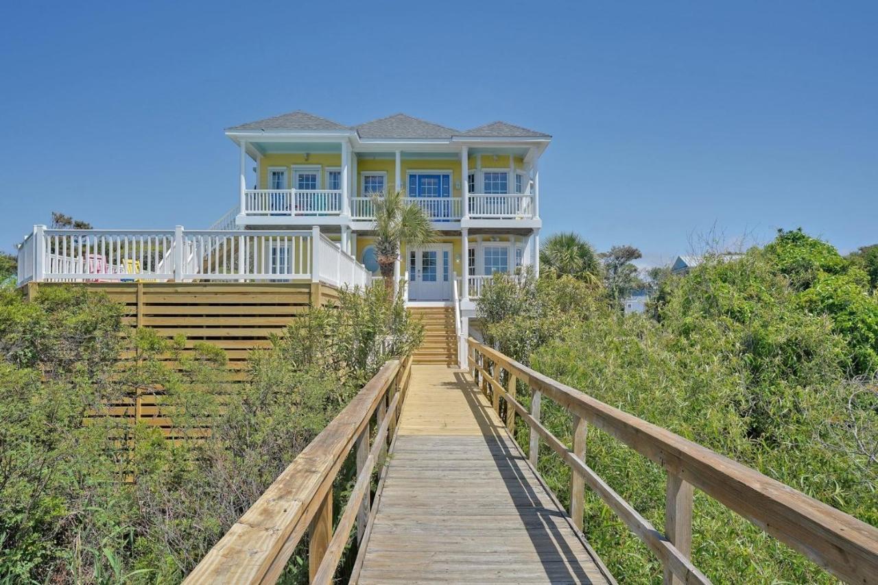 Luck & Laughter Villa Oak Island Luaran gambar