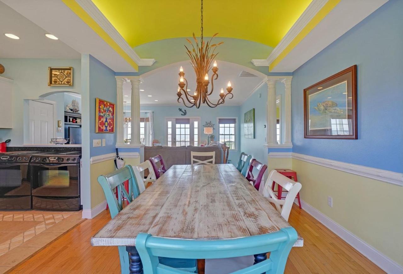 Luck & Laughter Villa Oak Island Luaran gambar