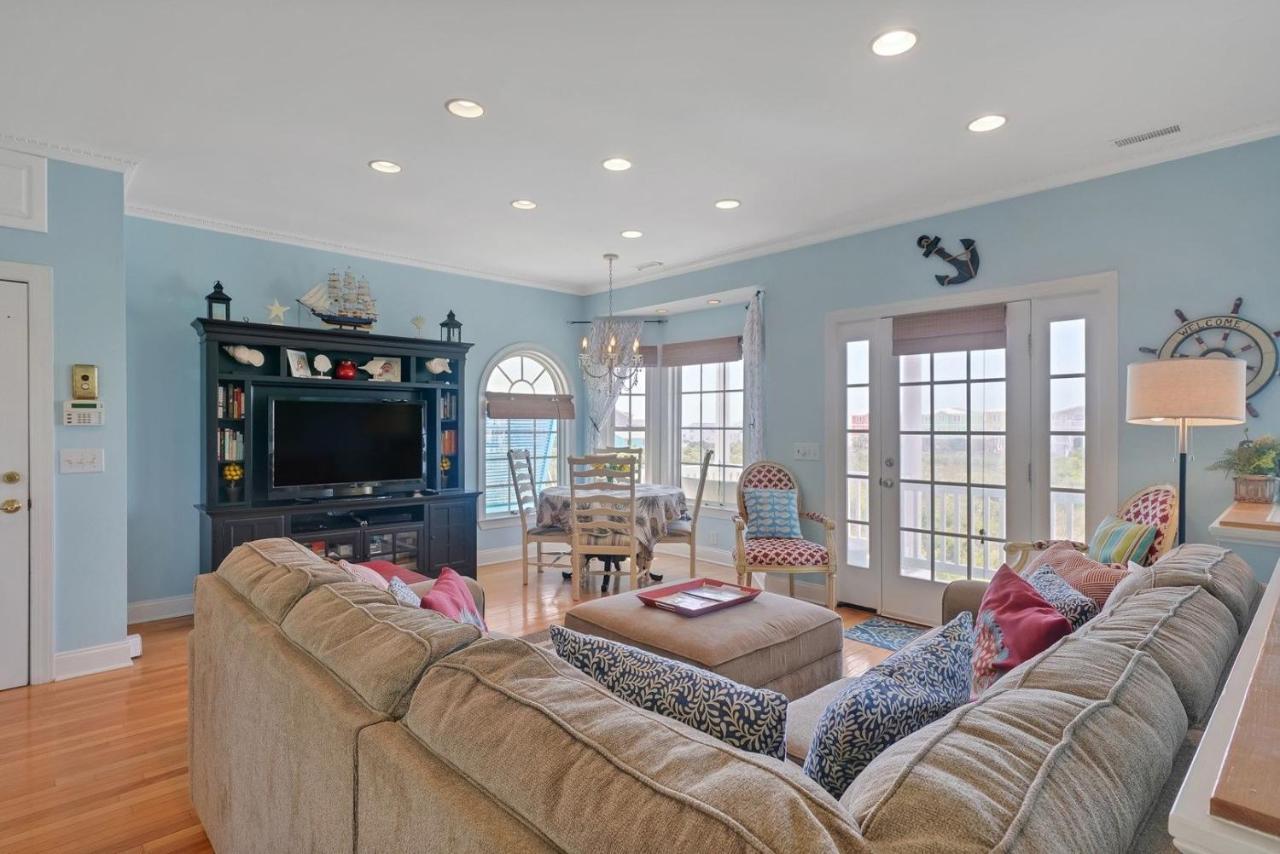 Luck & Laughter Villa Oak Island Luaran gambar